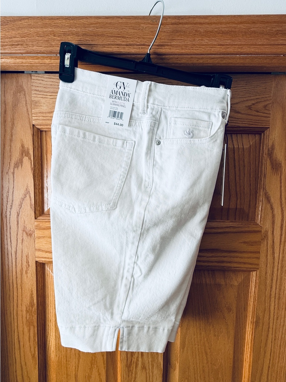 Gloria Vanderbilt White All-Around Slimming Effect Shorts NWT